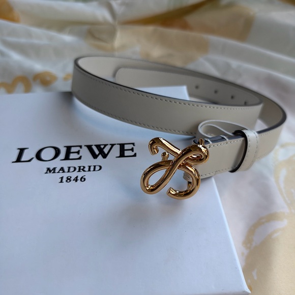 Loewe Gold Logo White Belt - Picture 6 of 6